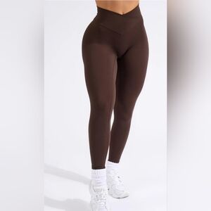 Candid cross waist leggings